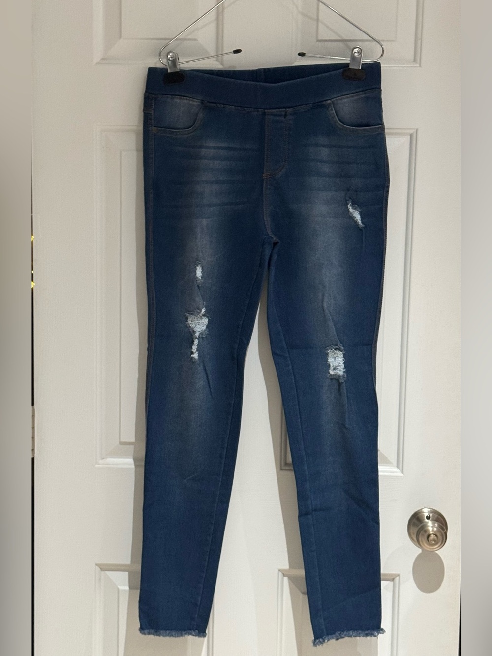 JVINI Dark Blue Distressed Ankle Jeans